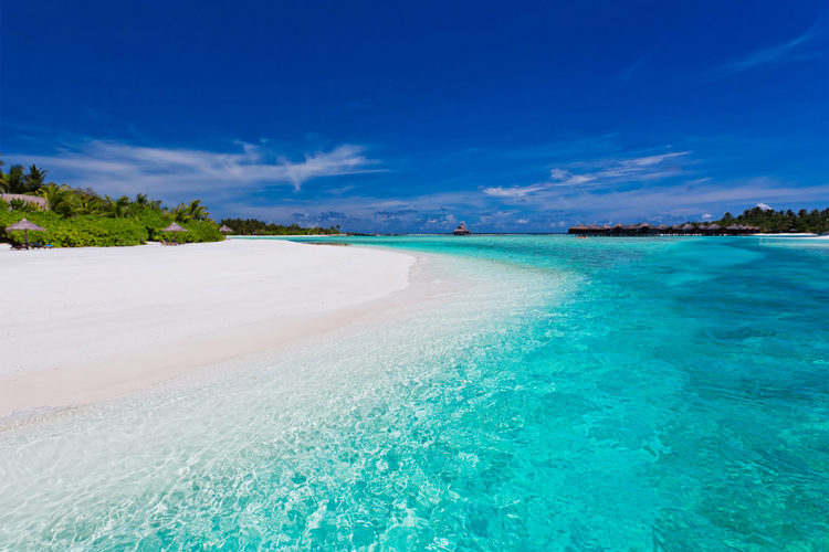 Anantara Dhigu Sunrise Beach