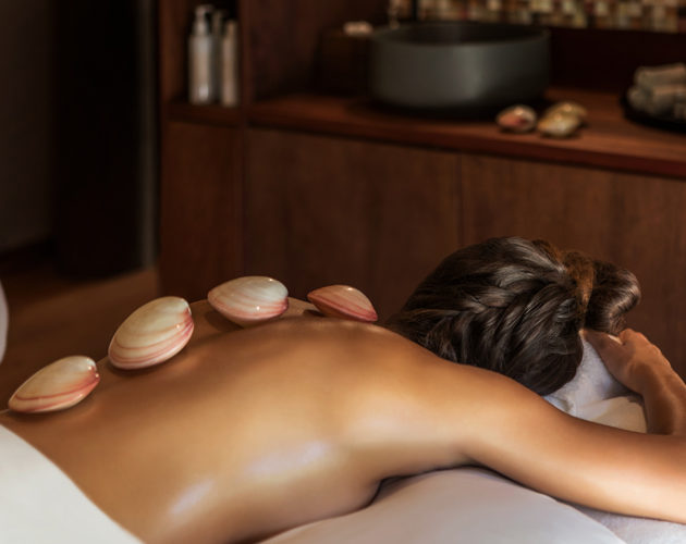 Six Senses Fiji hot lava shell massage