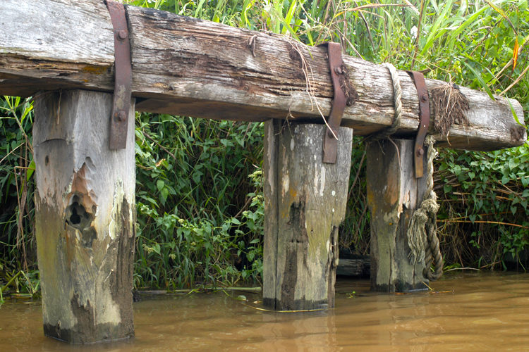 Building with sustainable materials at Suarga Padang Padang