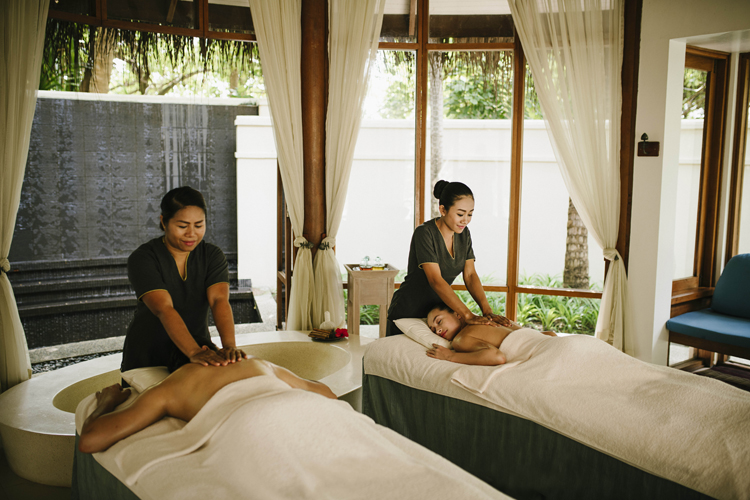 Sundari Spa Massage at Anatara Veli Maldives offers the best surf holiday for couples