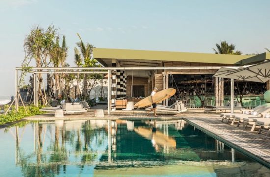 Wayfarers Atlas Bali Family Surf Resort COMO-Uma-Canggu_COMO-Beach-Club_Pool-Area-2